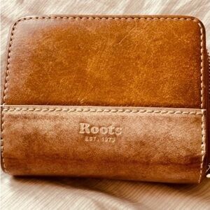 Roots Tan Leather Men's Wallet